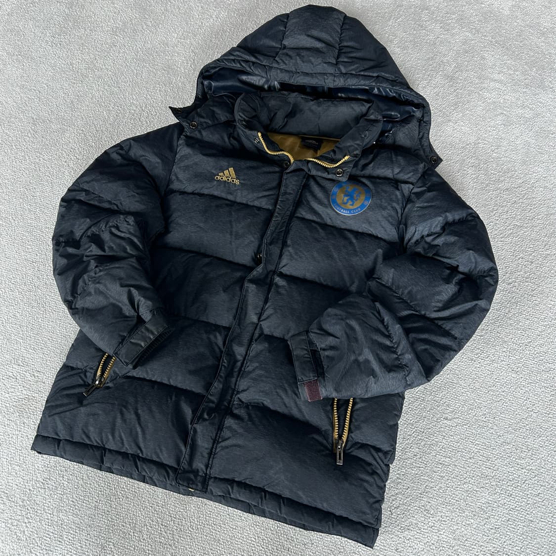 아디다스 그레이 패딩 상품이미지1