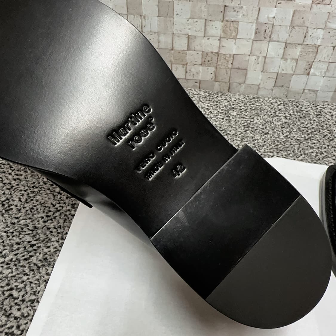 마틴 로즈 남성 블랙 체인 로퍼 75% 상품이미지8