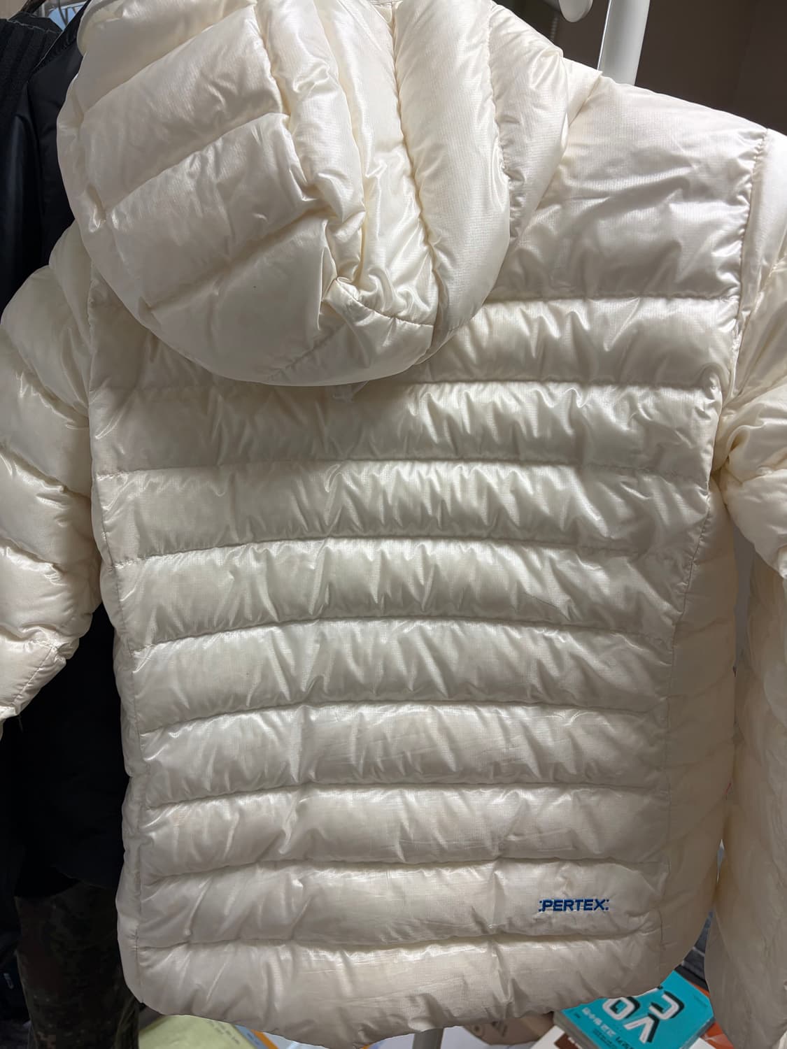 살로몬 엑스 퓨즈 패커블 경량 후디드 다운 자켓w(패딩) 상품이미지2