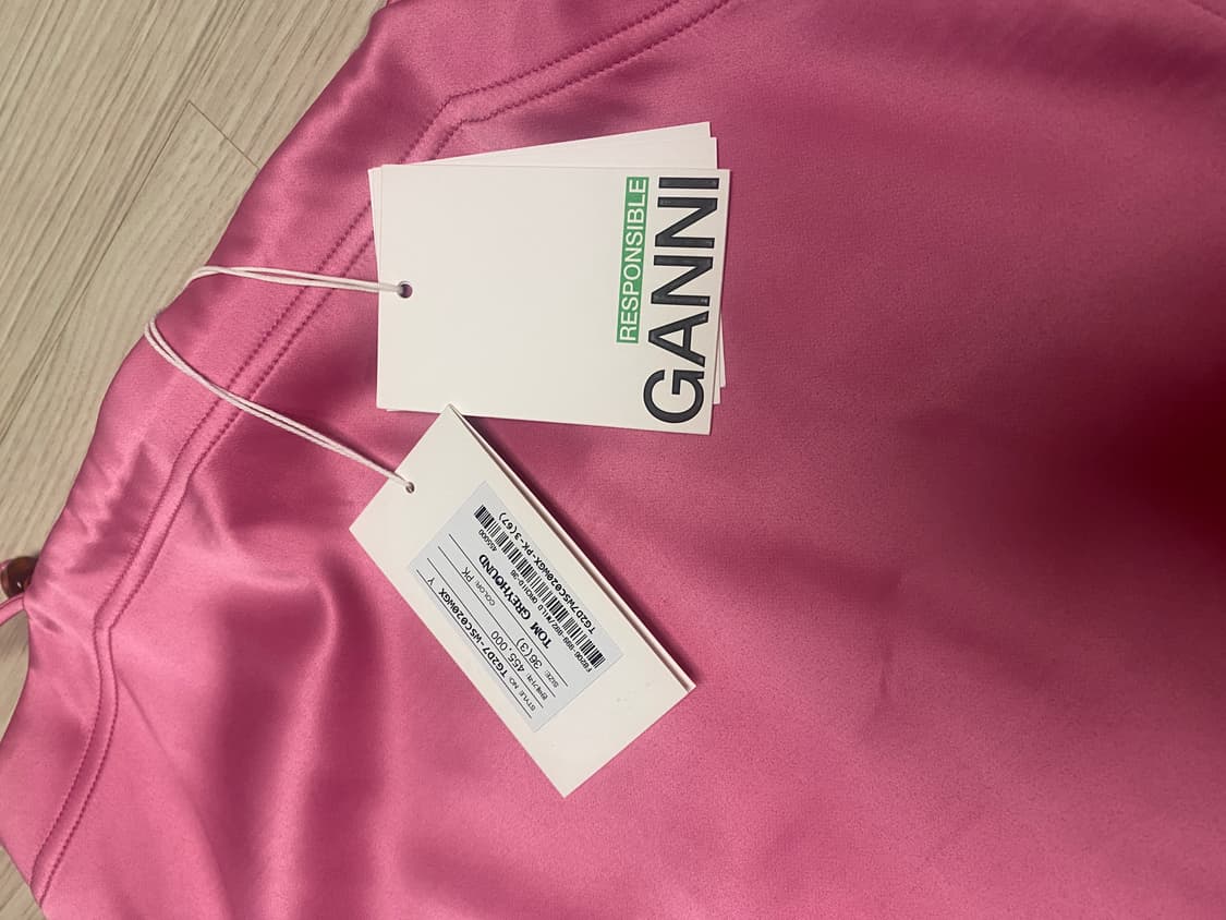 GANNI 가니 핑크 새틴 롱 스커트 텍달린 새상품 상품이미지2