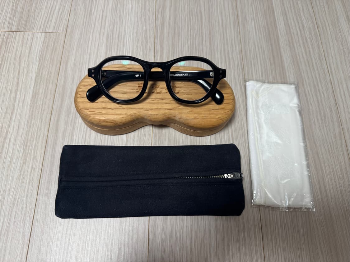 미완경 투빌더스하우스 안경 판매합니다. 상품이미지1