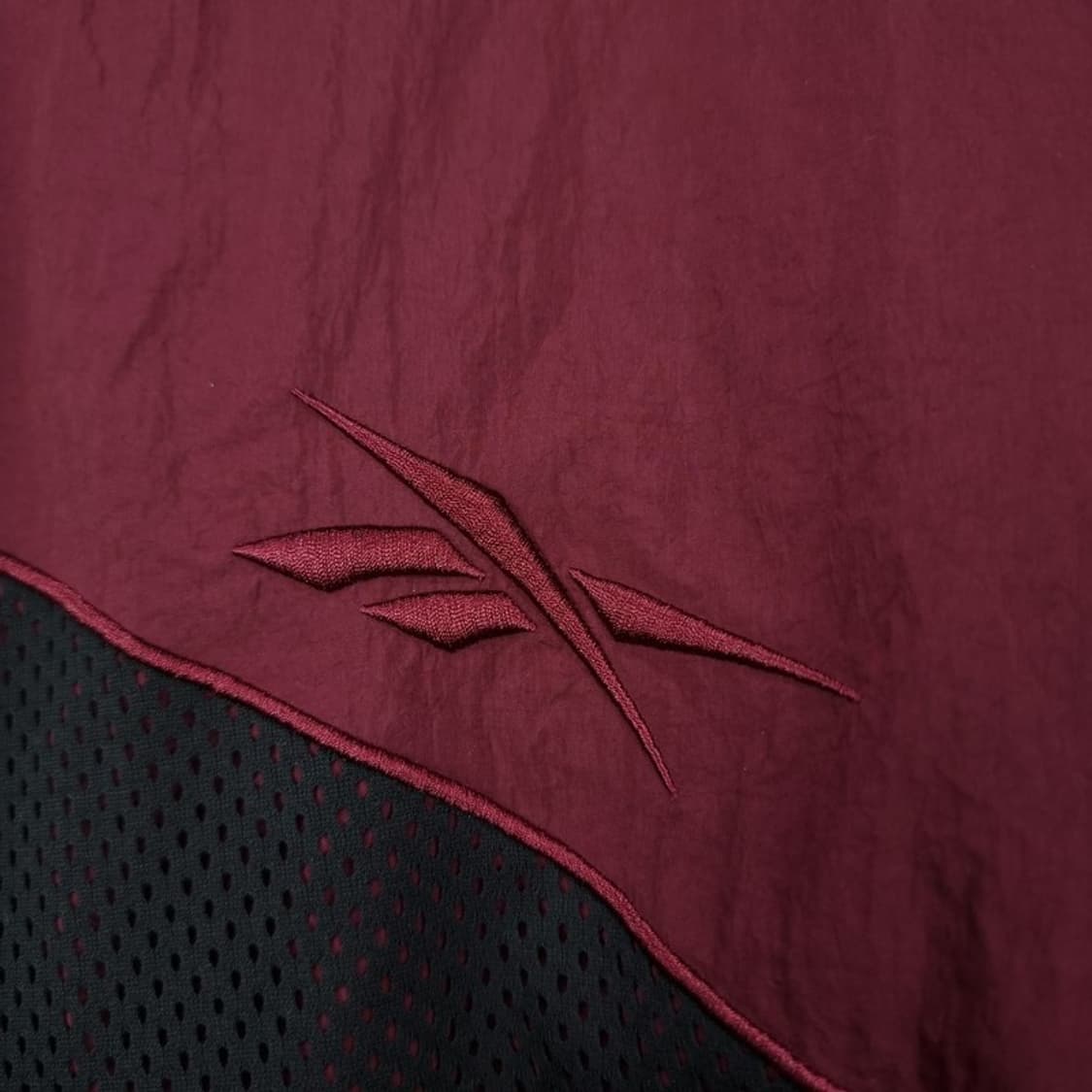 [리복] 빅로고 오버핏 바람막이 자켓 버건디 M20050 상품이미지6