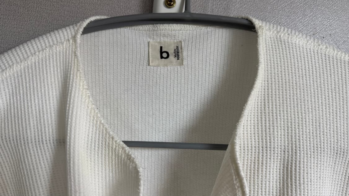 blurhms ROOTSTOCK 블럼스 와플 V슬릿 롱슬리브 (화이트) 상품이미지2