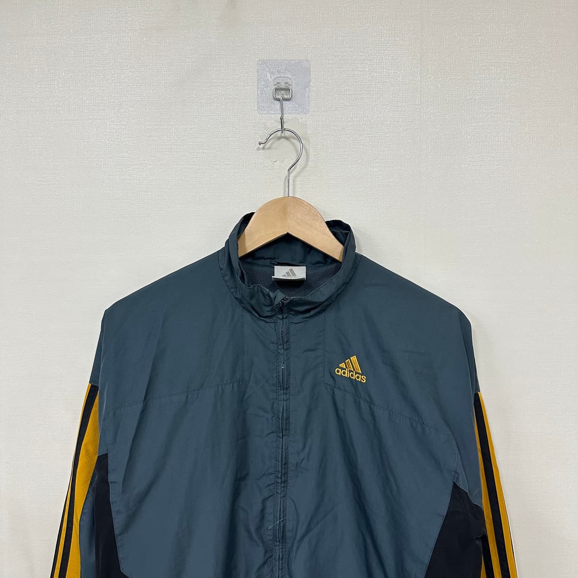 아디다스 바람막이 점퍼M 상품이미지2