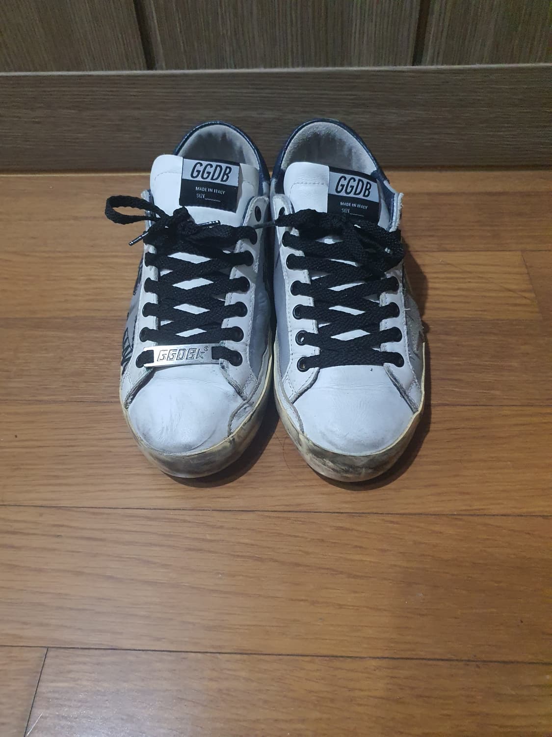 골든구스 한정판 슈퍼스타 260 스니커즈 상품이미지2