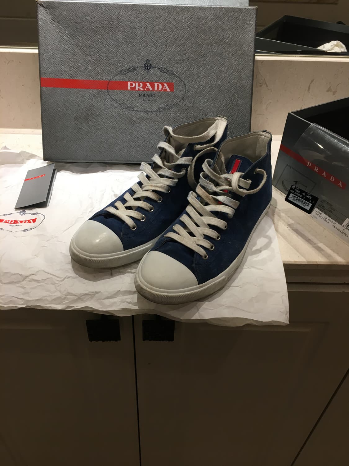 프라다 스포츠 스웨이드 하이탑 상품이미지1