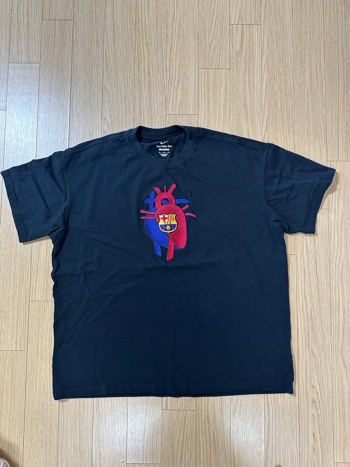 나이키 x 파타 x FC 바르셀로나 맥스90 티셔츠 상품이미지1