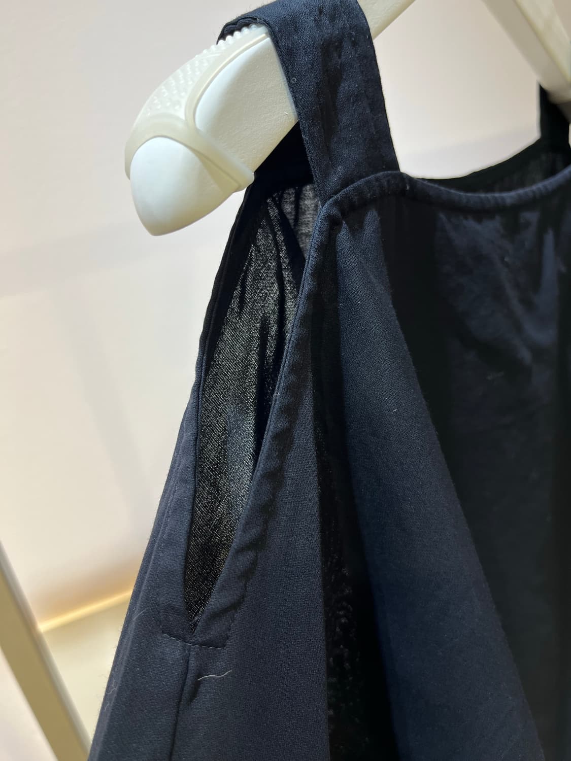 일본 숄더 트임블라우스 상품이미지3