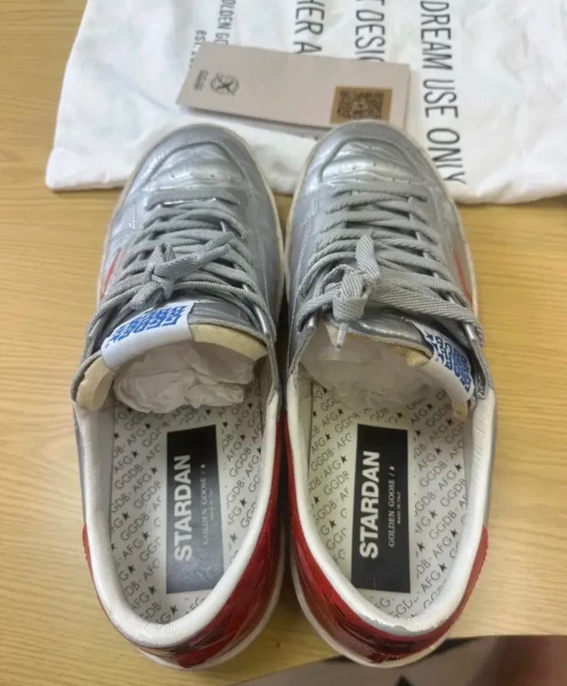 골든구스 스타단 실버 스니커즈 45사이즈 (295) 상품이미지3