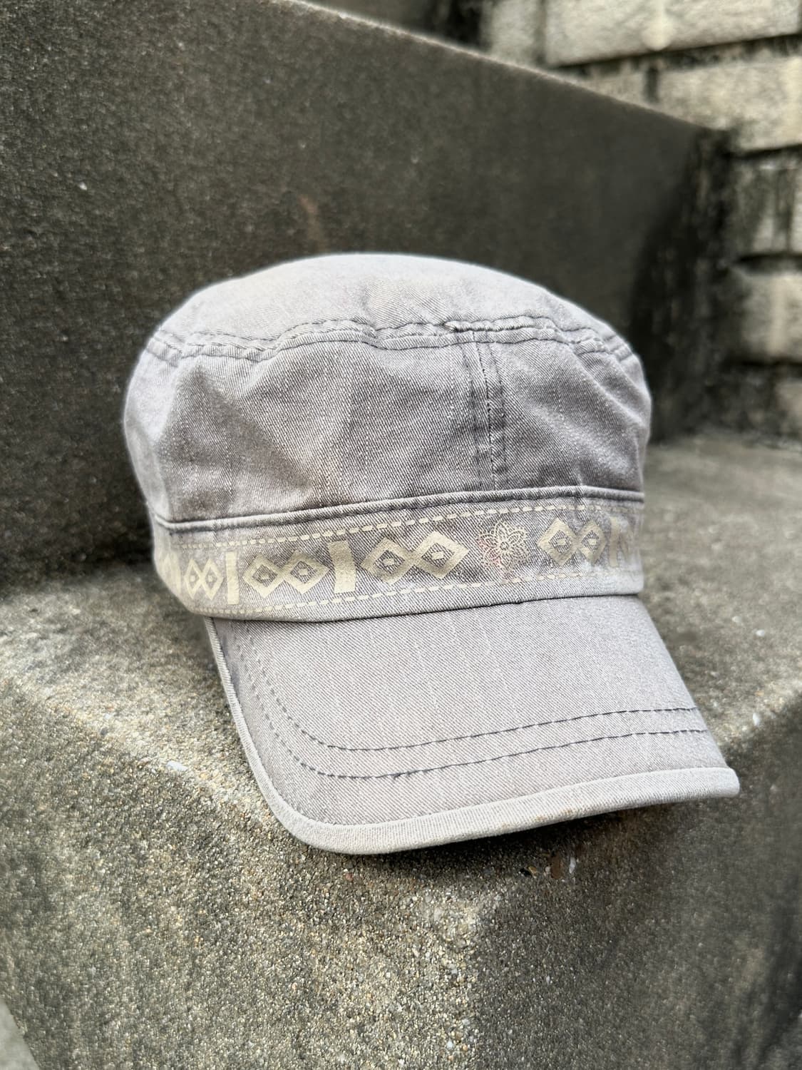 Vintage geometric pattern cap 상품이미지1