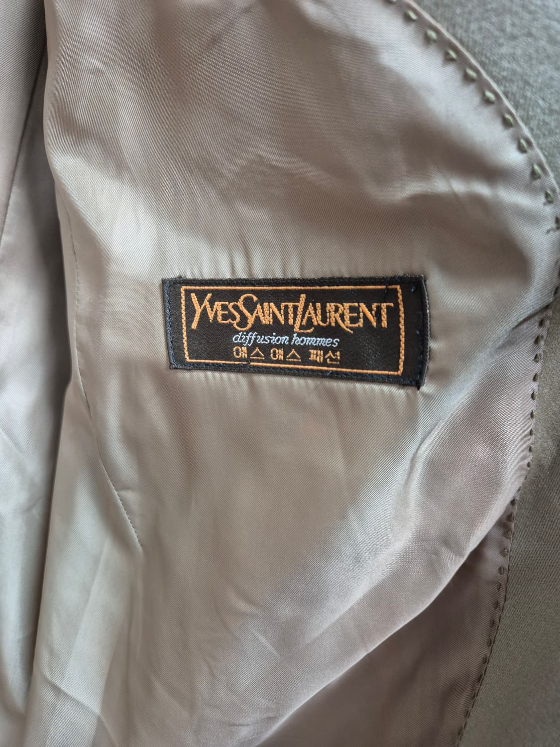  입생로랑 트렌치코트 상품이미지4