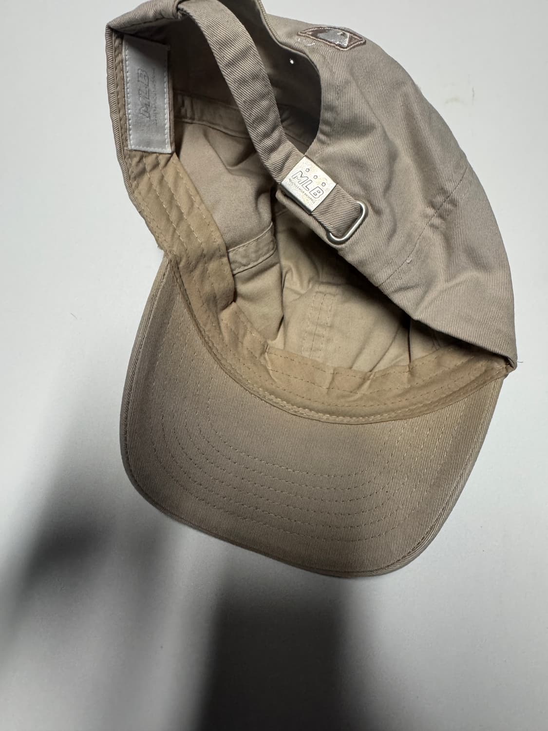 MLB 뉴욕 양키스 스몰 로고 베이지 볼캡 상품이미지2