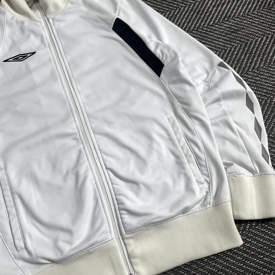 엄브로 사이드라인 올드스쿨 트랙탑 져지o 3532 상품이미지3