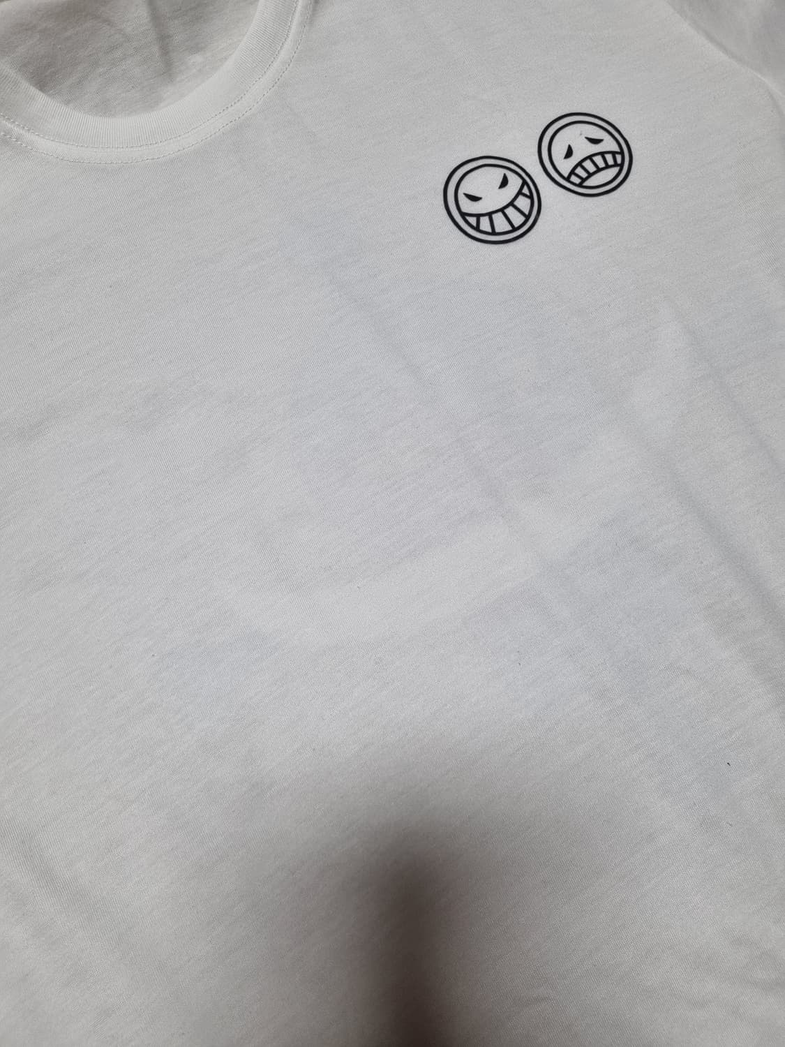 3장 3만원 원피스 흰수염 티셔츠 상품이미지3