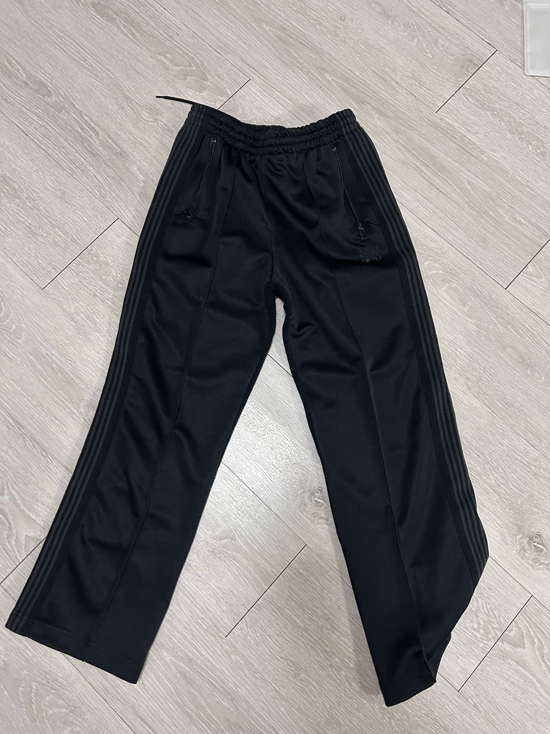 니들스 트랙팬츠 상품이미지1