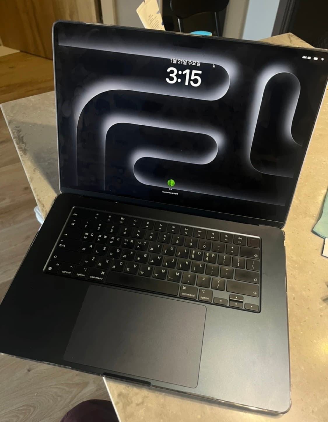 맥북 m2 에어 미드나이트 15인치 상품이미지2