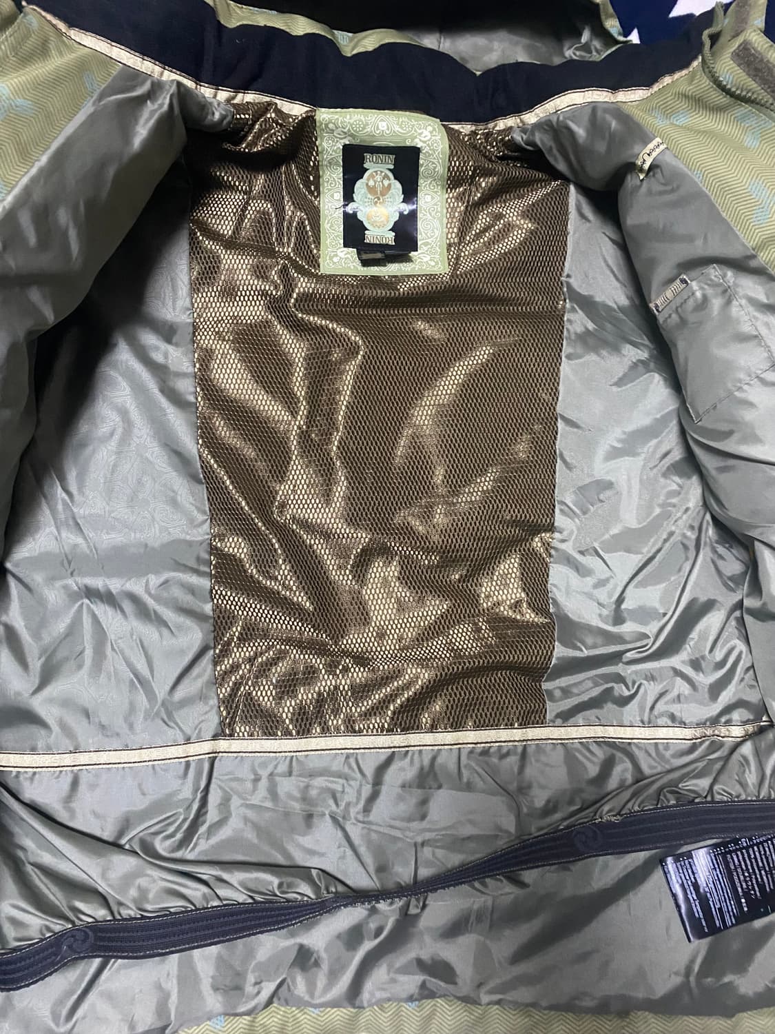 버튼 로닌 콜라보 보드복 패딩 자켓 상품이미지4