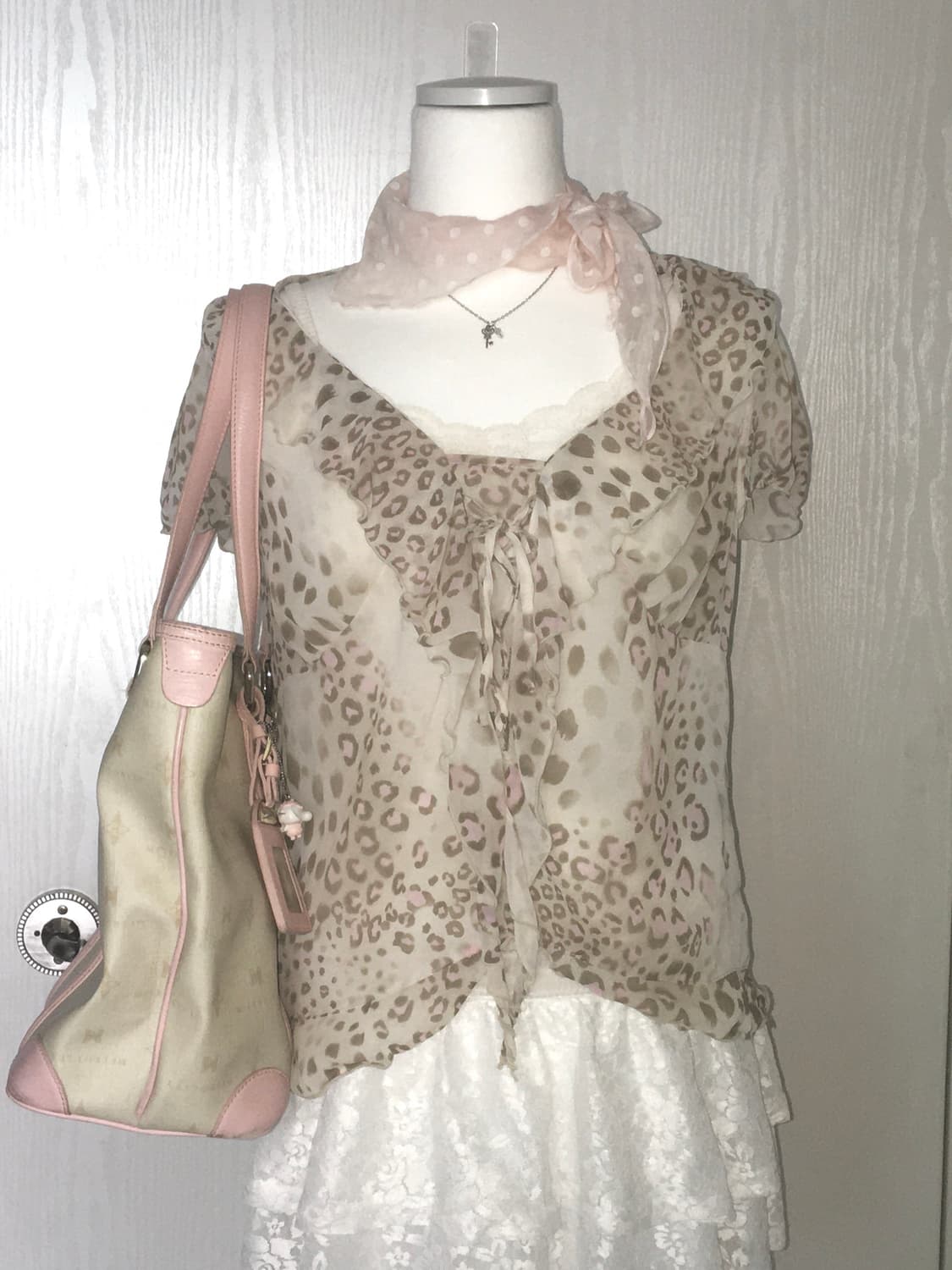  pink leopard-print short-sleeve blouse 상품이미지1