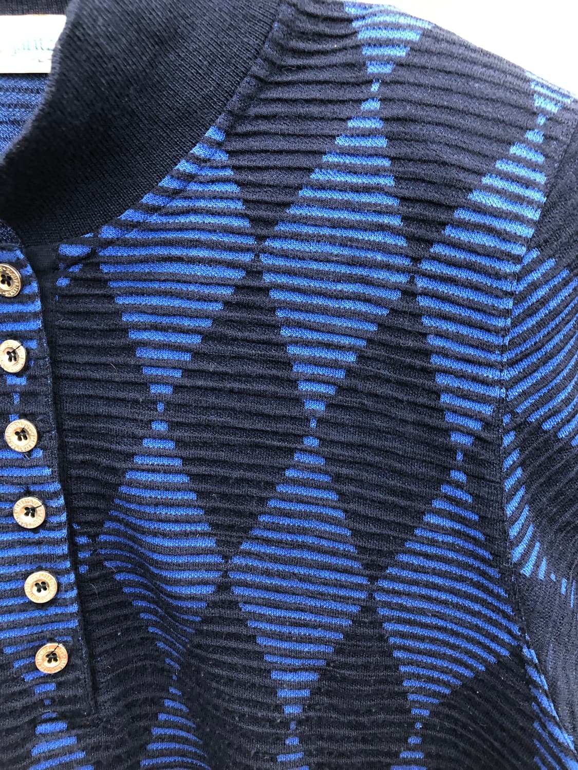 다이아몬드 패턴 블루니트 상품이미지3