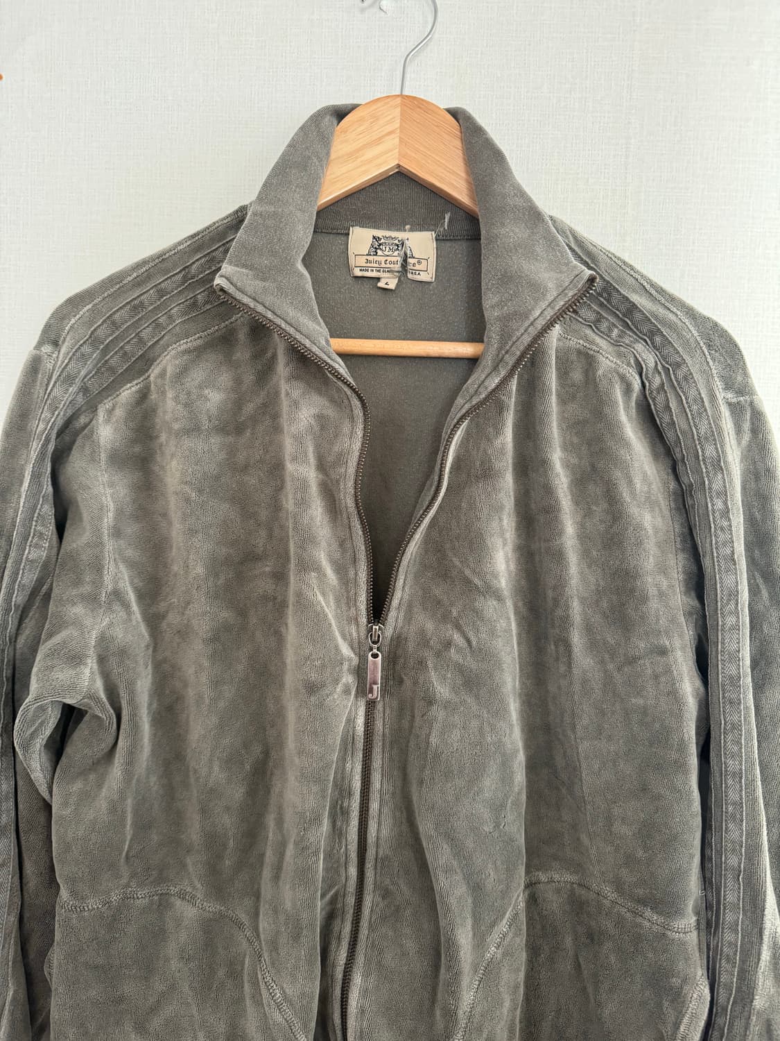 Juicy Couture Suede Tracksuit Zip Up  상품이미지3