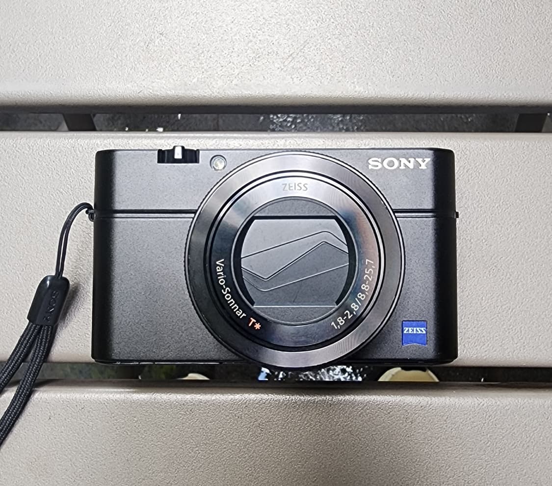소니 RX100m4 IV  디지털 카메라 판매합니다. 상품이미지5