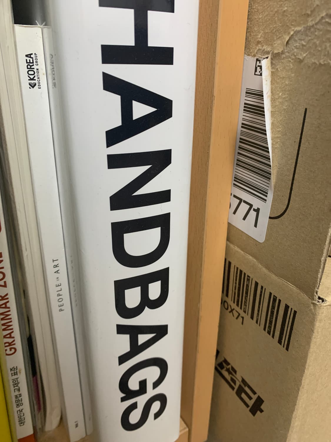 Juergen teller 유르겐 텔러 핸드백 사진집 STEIDL 상품이미지2