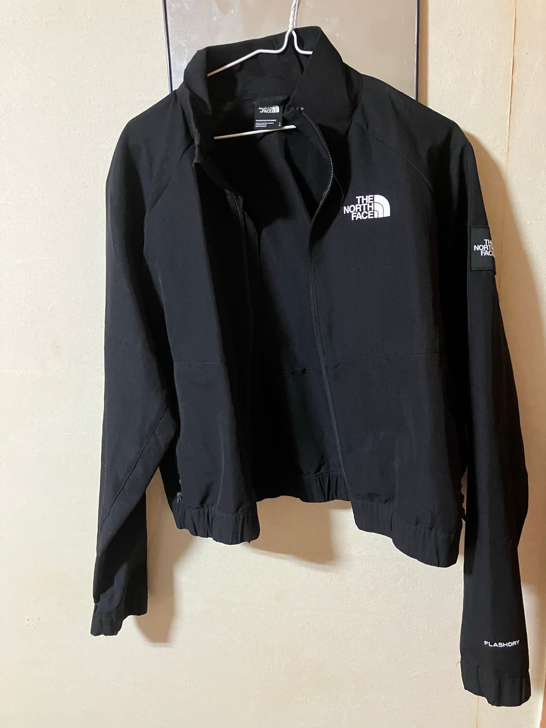 노스페이스 여자 크롭 바람막이 라지 상품이미지1