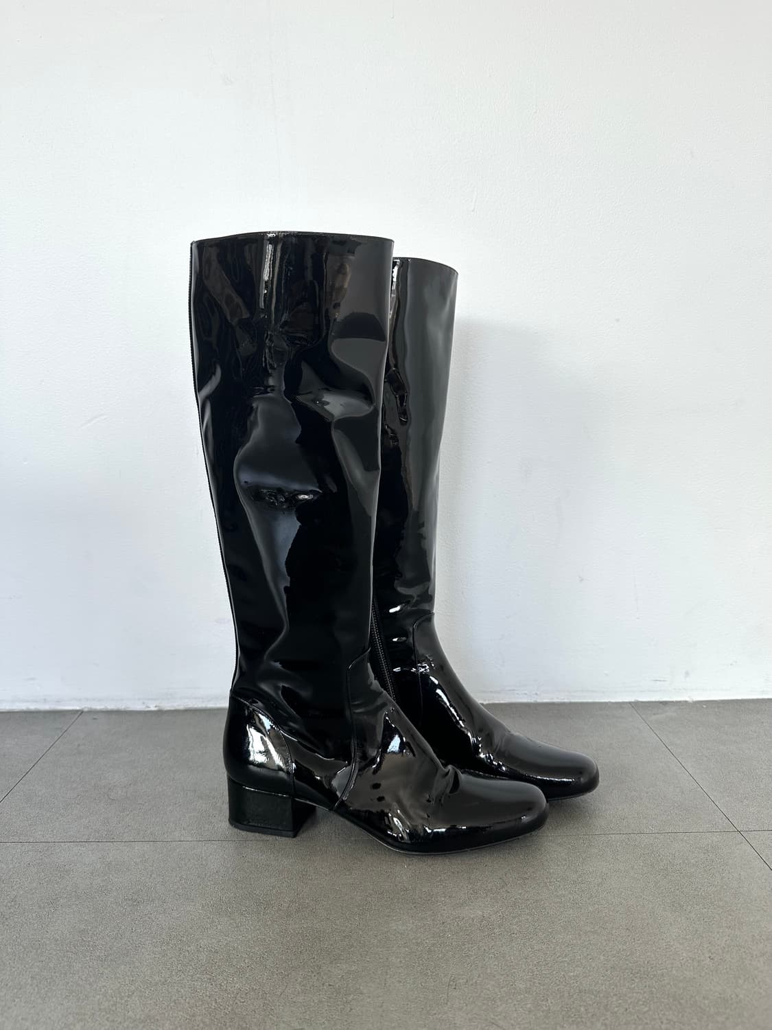 생로랑 에디슬리먼 페이던트 레더 런웨이 롱부츠 상품이미지6