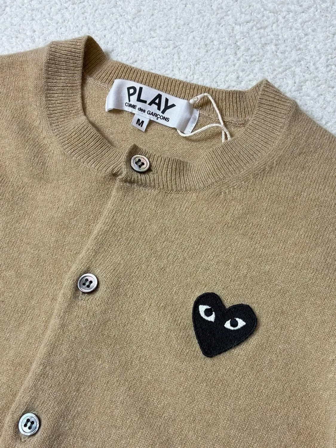 꼼데가르송 라운드넥 하트 로고 니트 가디건 PN6508 상품이미지3