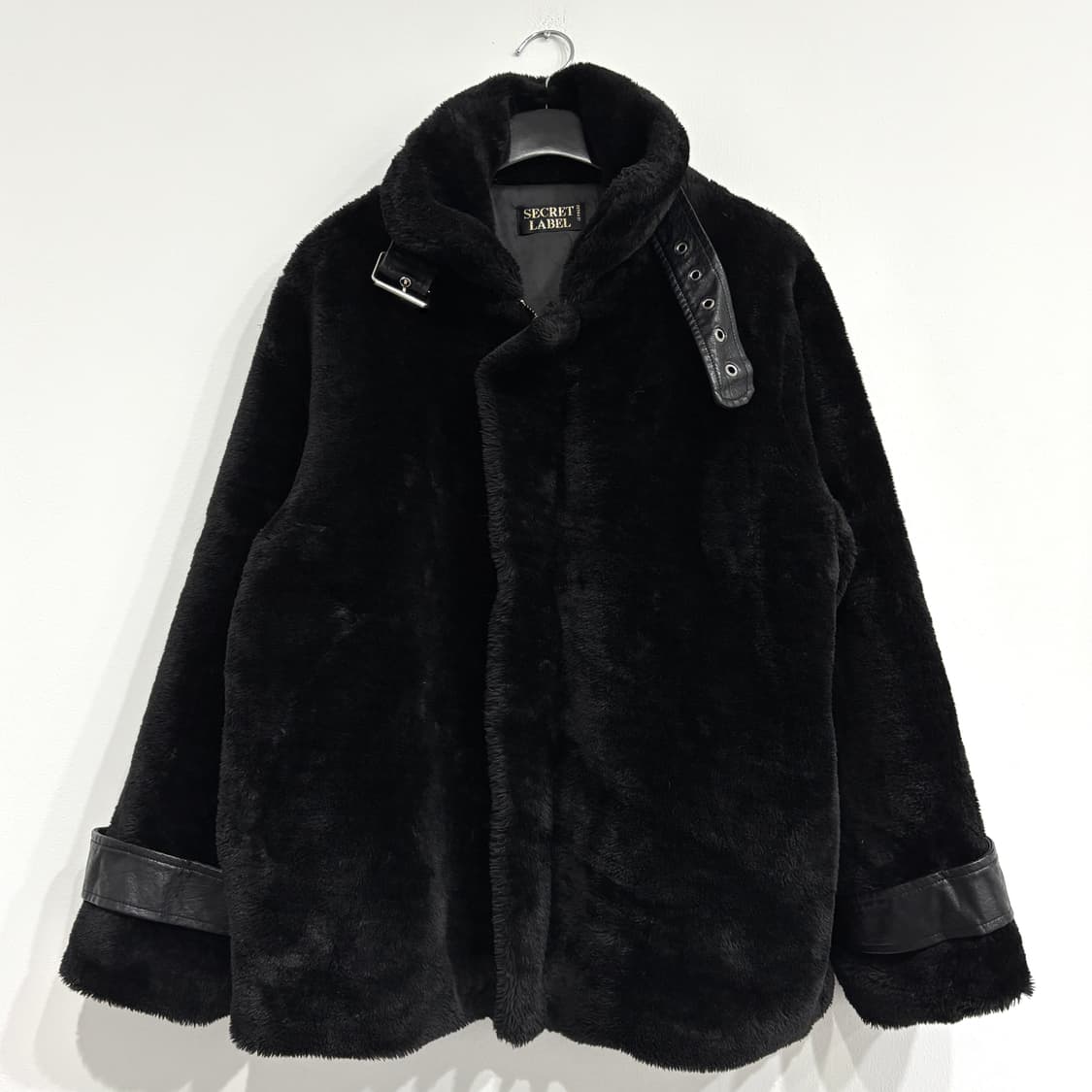 시크릿 라벨 퍼자켓 상품이미지1