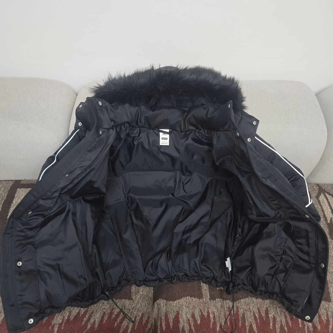 슈프림 조던 퍼퍼 패딩 자켓 블랙 L사이즈 상품이미지2