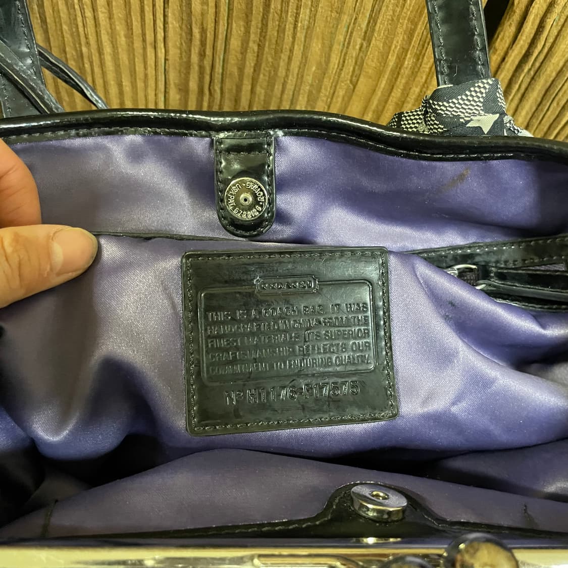 COACH 시그니처 스카프 토트백 상품이미지10