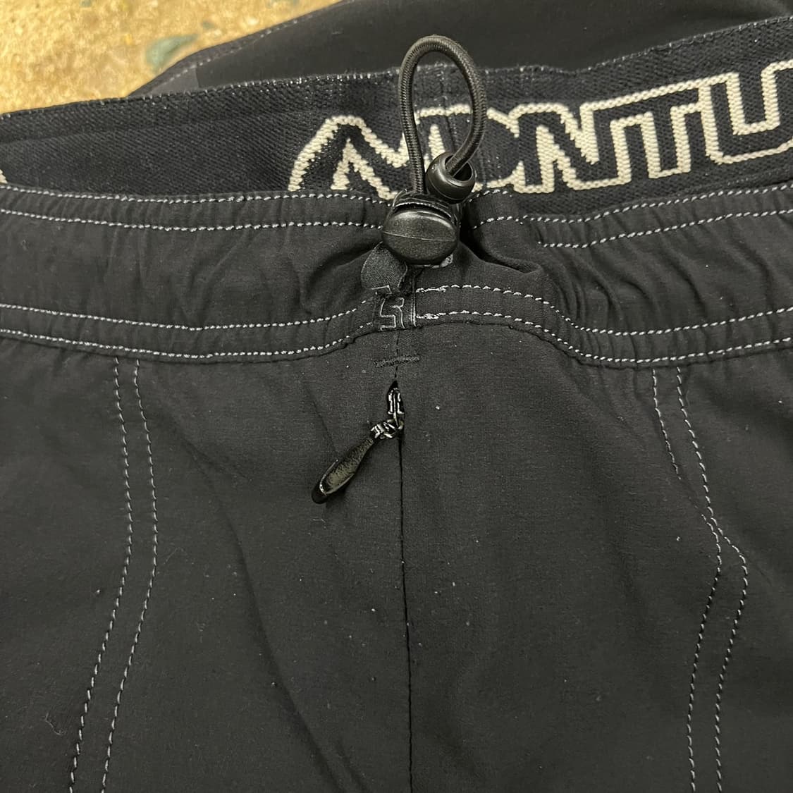 [정품/M] 몬츄라 기능성 트래킹 팬츠 b14 상품이미지4