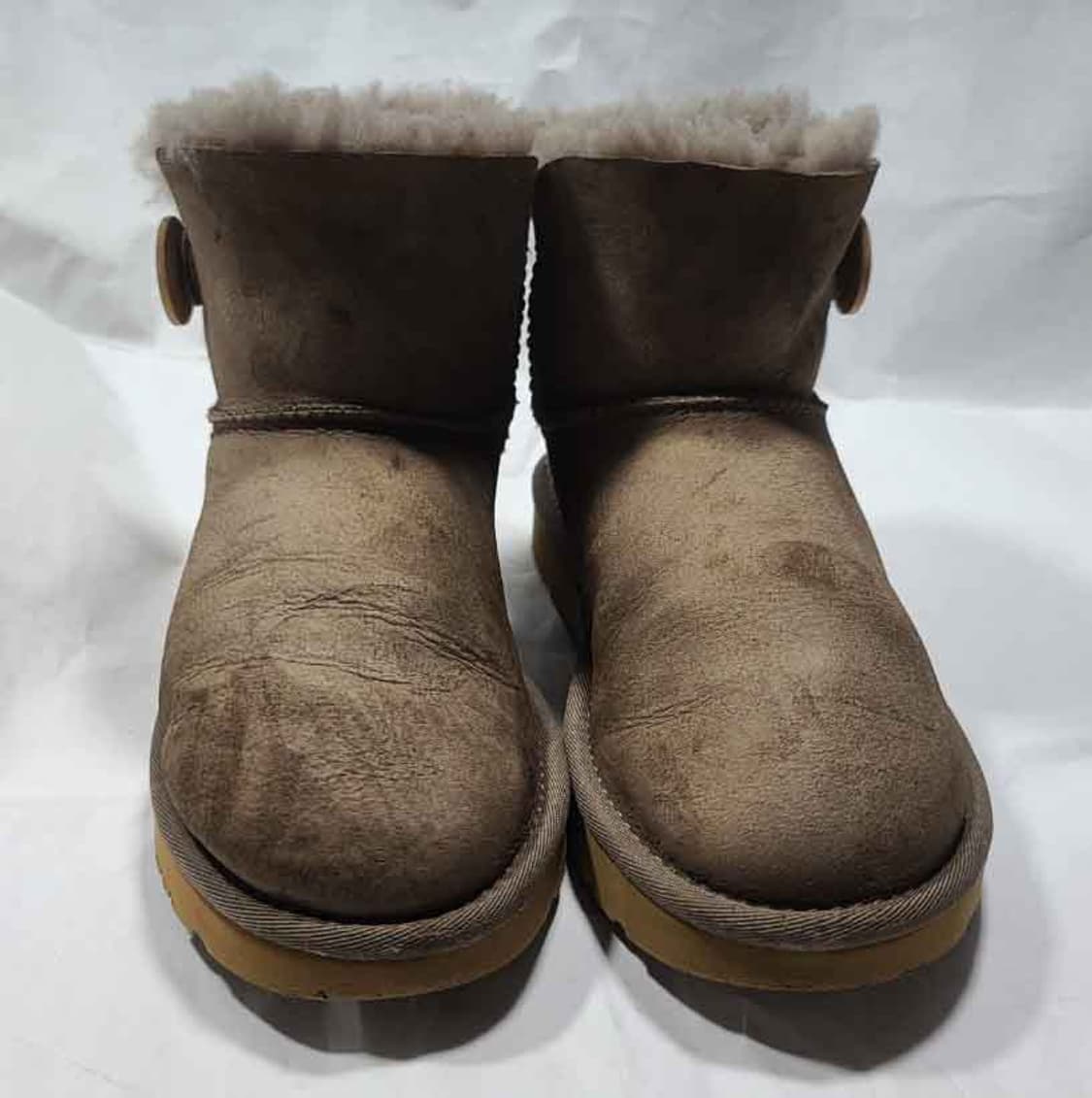 어그(UGG) 베일리 버튼 양털부츠 230사이즈 상품이미지1