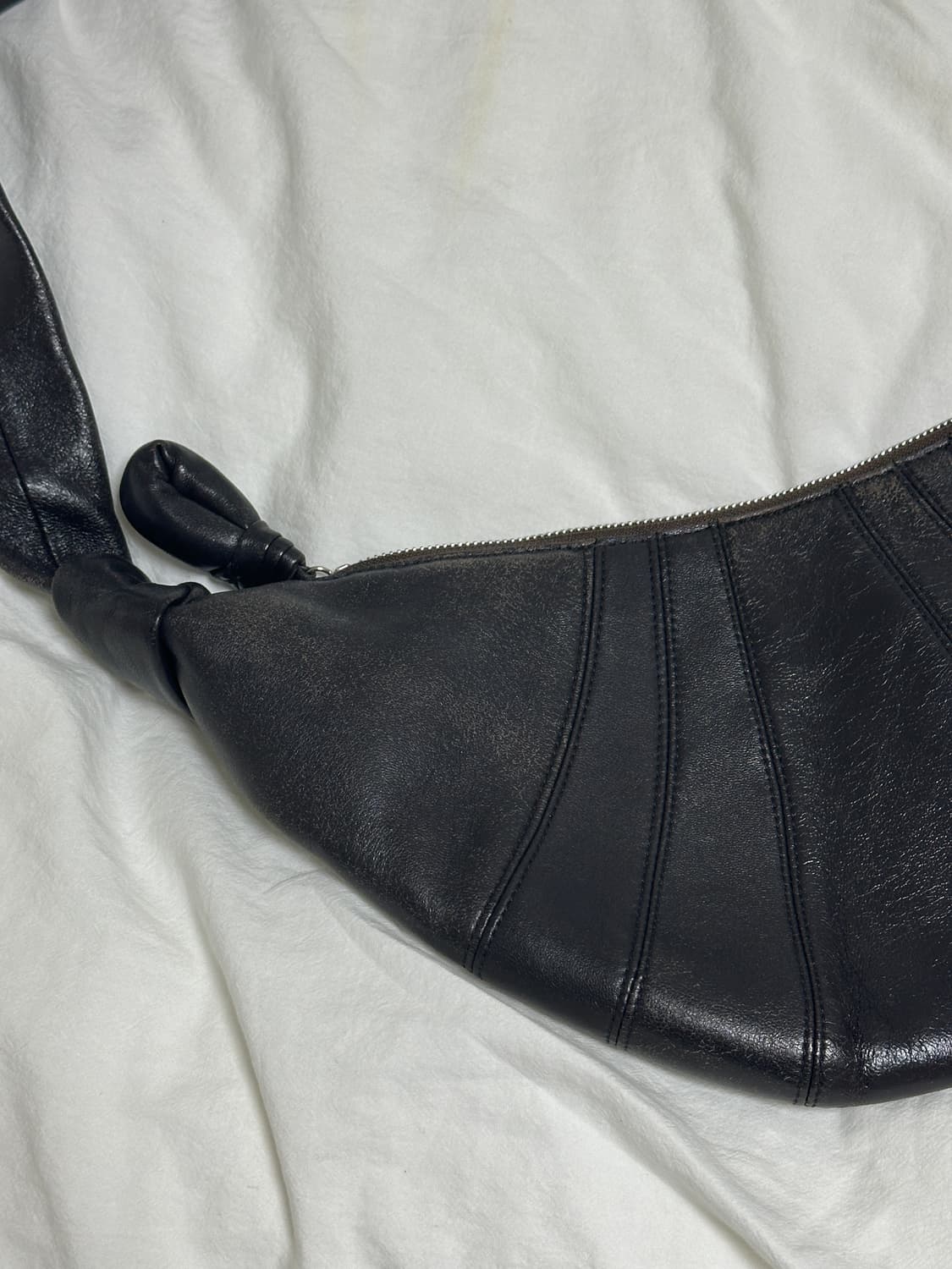 르메르 스몰 크루아상백 상품이미지4