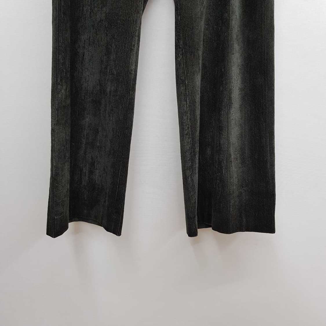 한섬 타임 2022 벨벳 코듀로이 백밴딩 팬츠 M사이즈 상품이미지3
