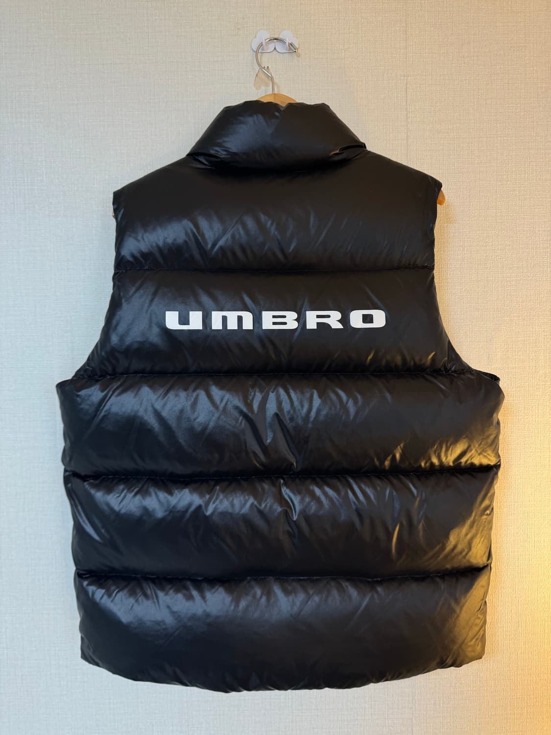 [95]엄브로 덕다운 패딩 조끼 블랙 상품이미지2