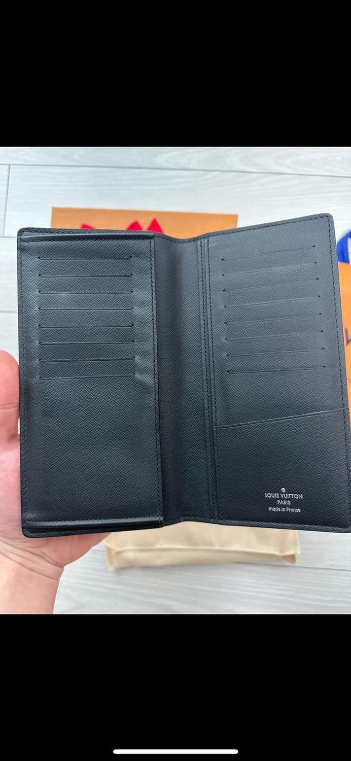 루이비통 타이가 장지갑 상품이미지3