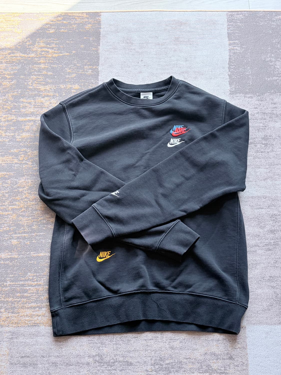 나이키 스우시 맨투맨 상품이미지1