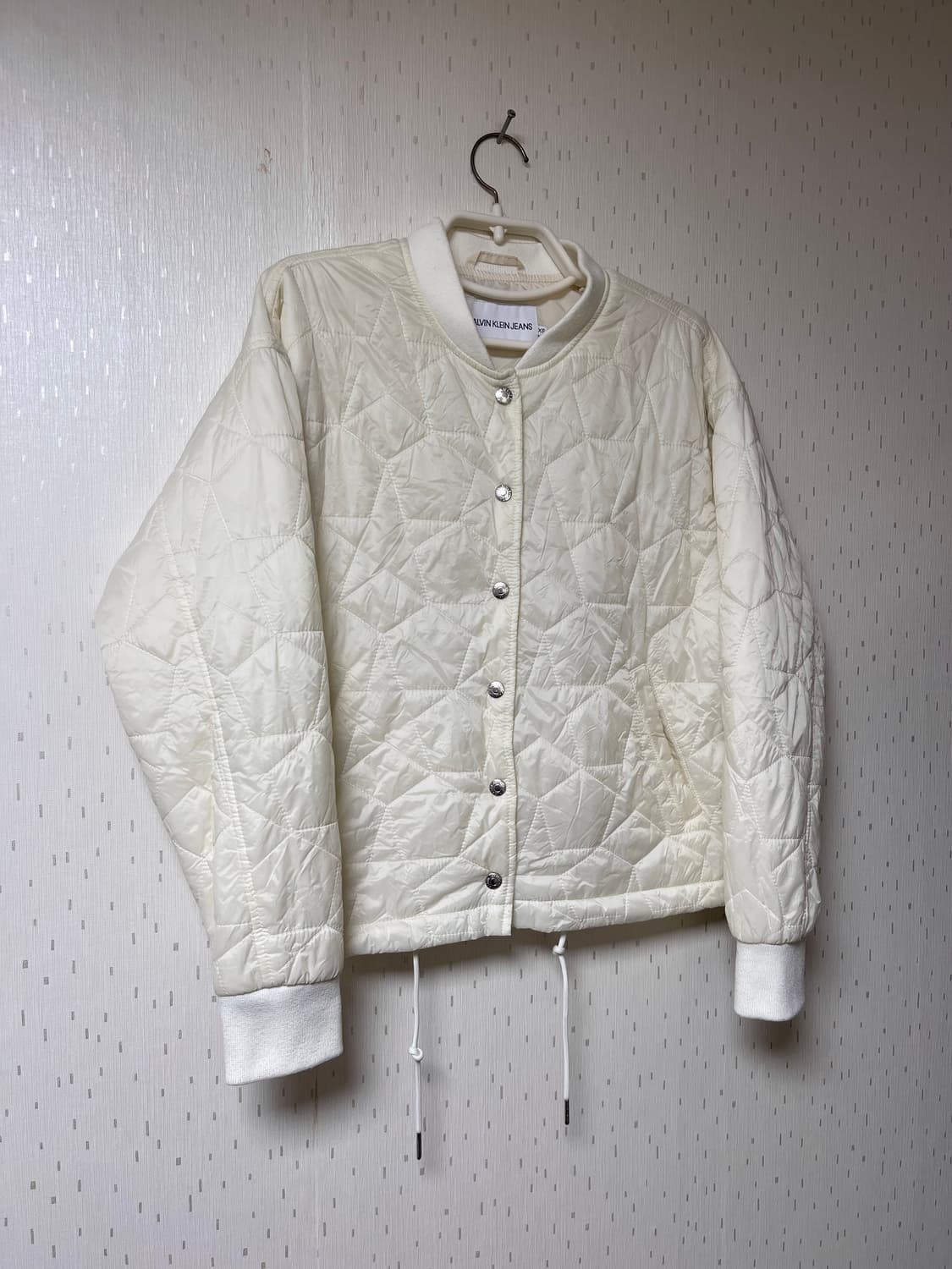 캘빈클라인 정품 여성용 누빔자켓 85 155/72A 상품이미지3