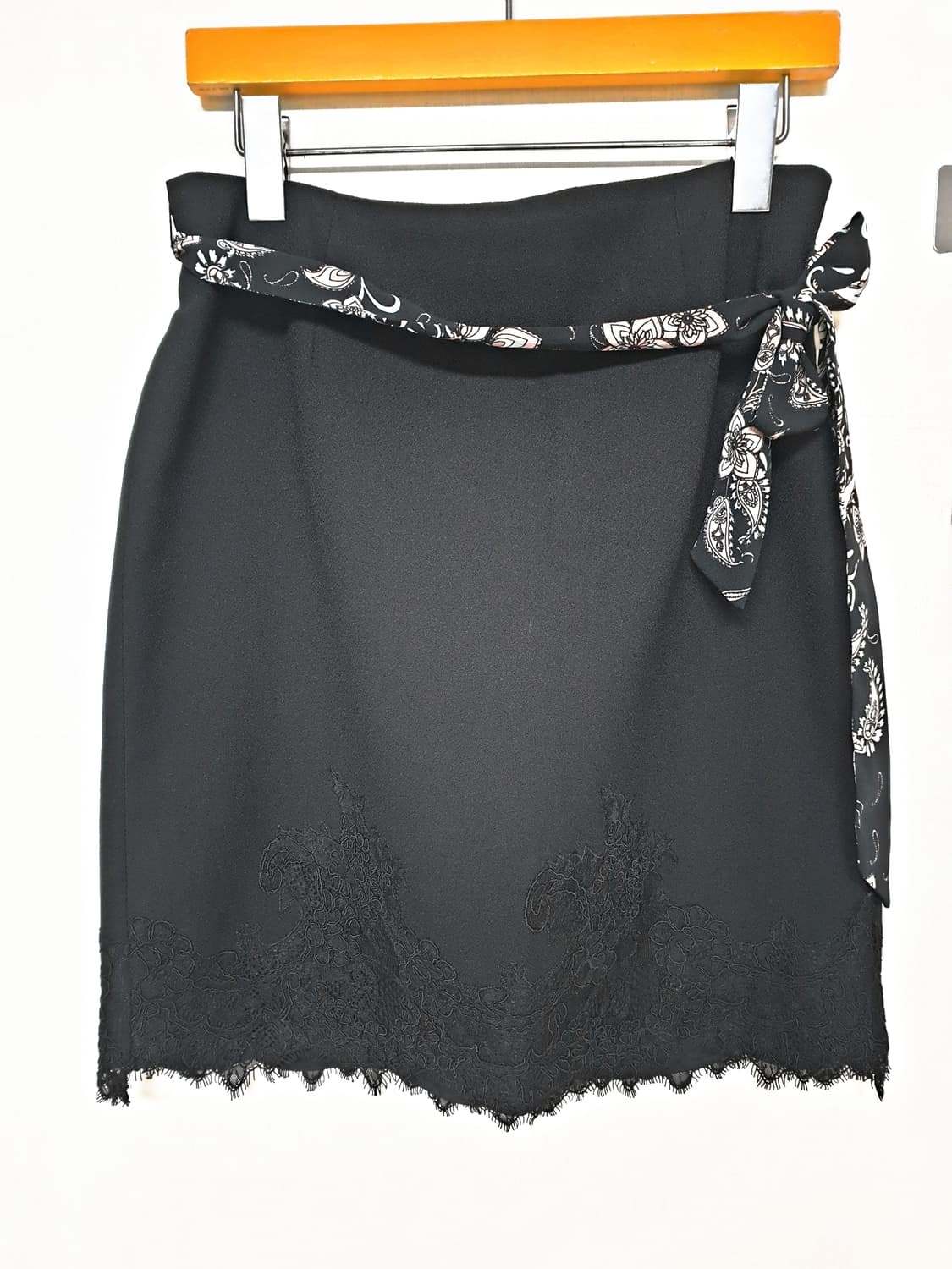 JIGOTT 정품 실크레이스 미디스커트 66 블랙 상품이미지1