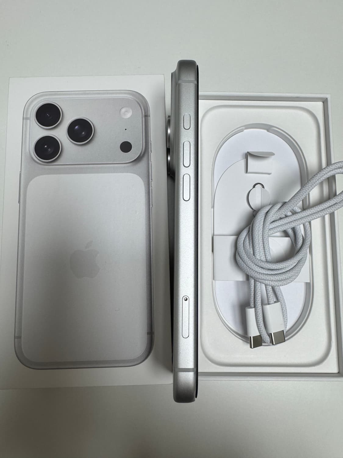 아이폰17프로 256 실버 상품이미지4