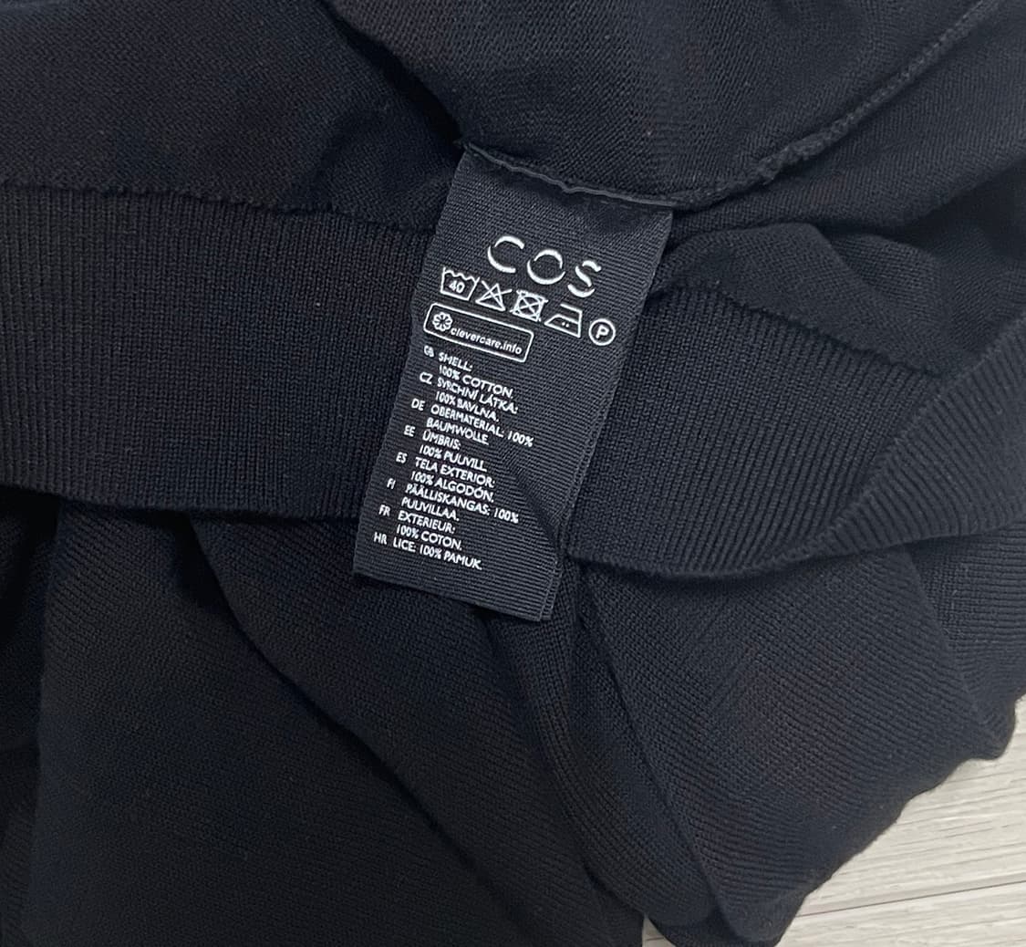 cos 블랙 반팔 모크넥 xs 상품이미지4