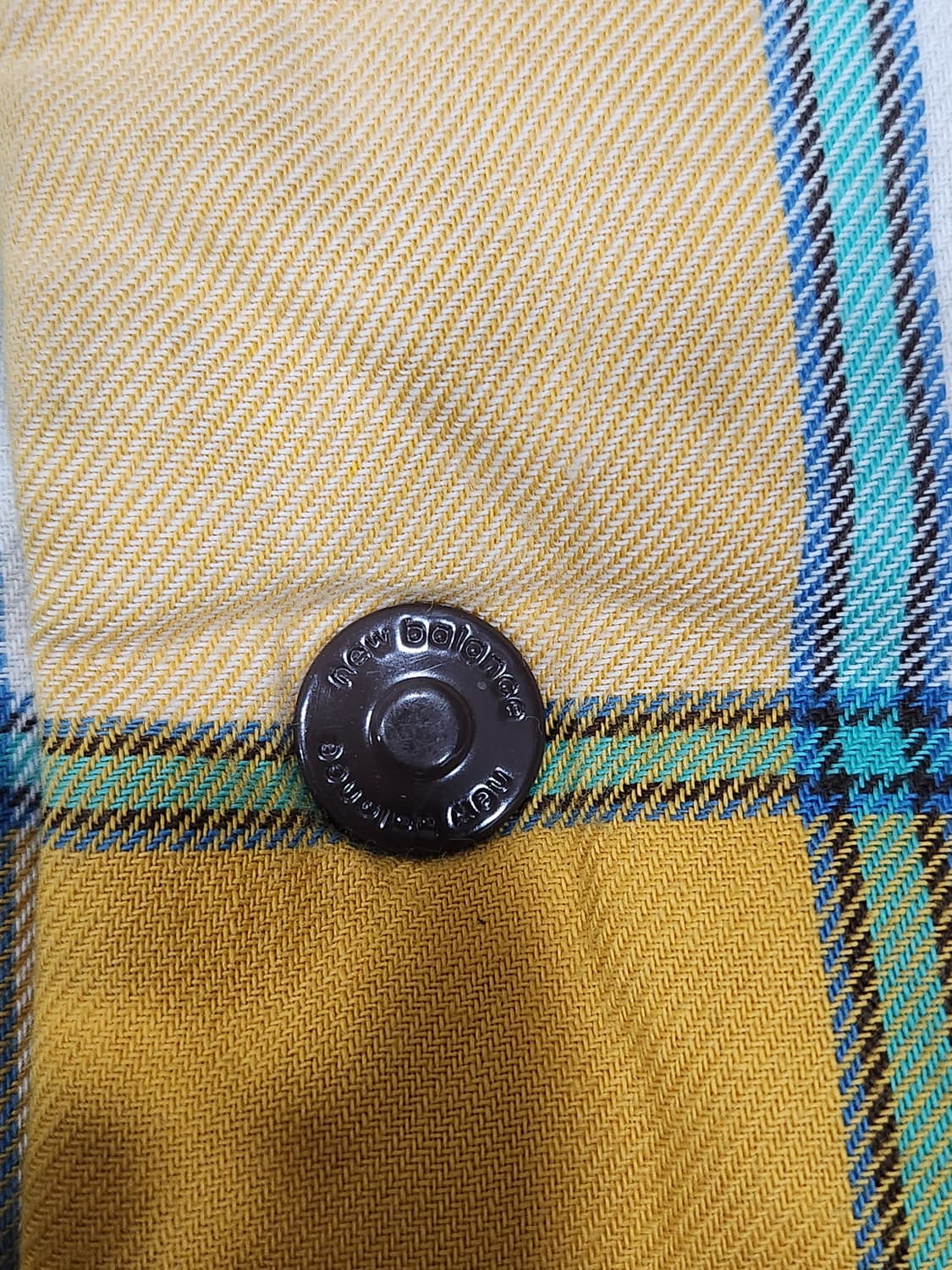 뉴발란스 체크 패턴 덕다운 패딩 조끼 남녀공용 90(M)사이즈 상품이미지5