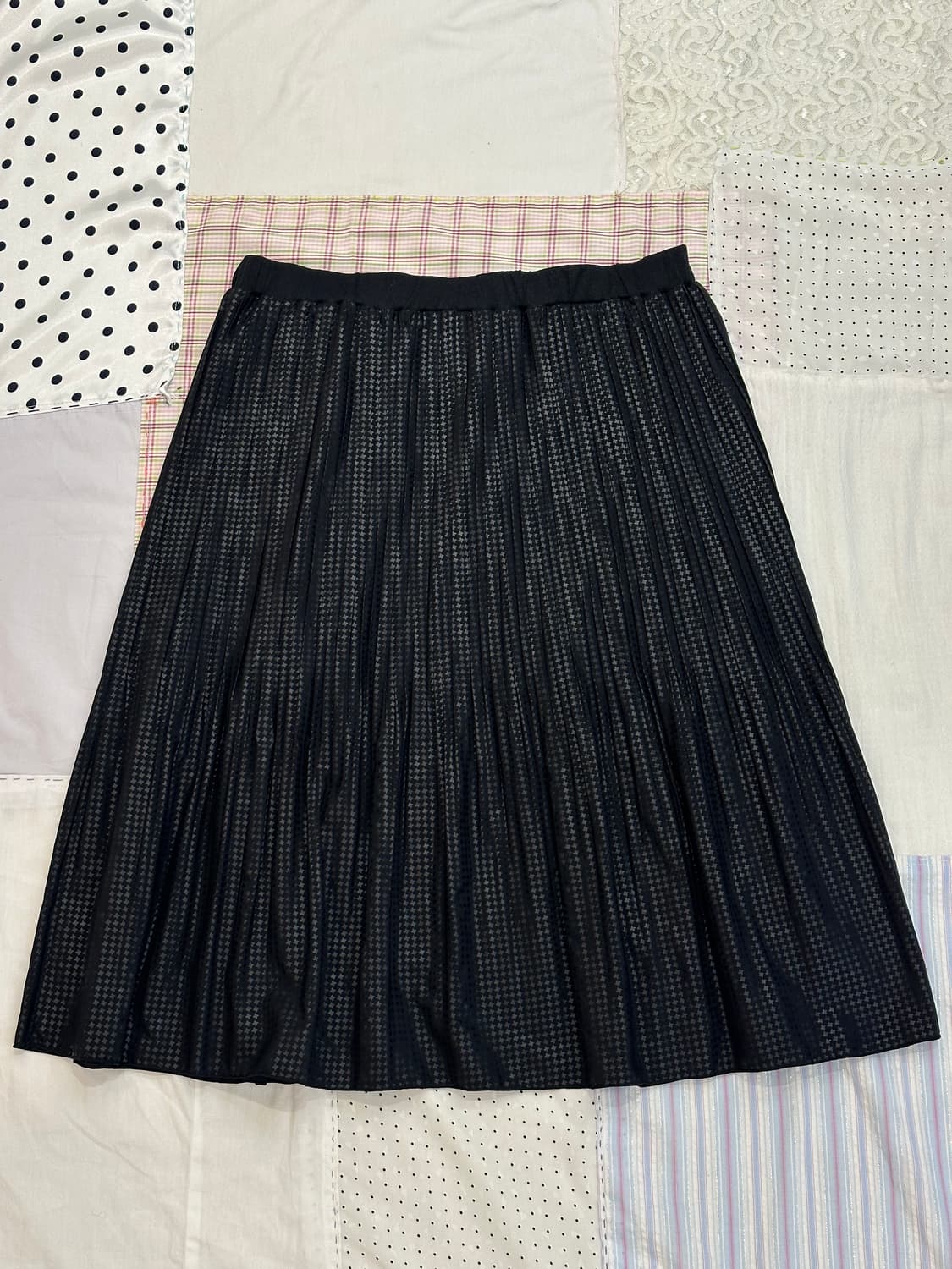 텍스쳐 플리츠 미디 스커트  상품이미지6