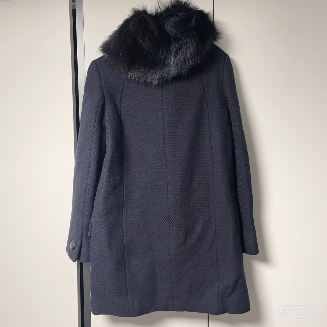 프라다 퍼 카라 숏코트 상품이미지2