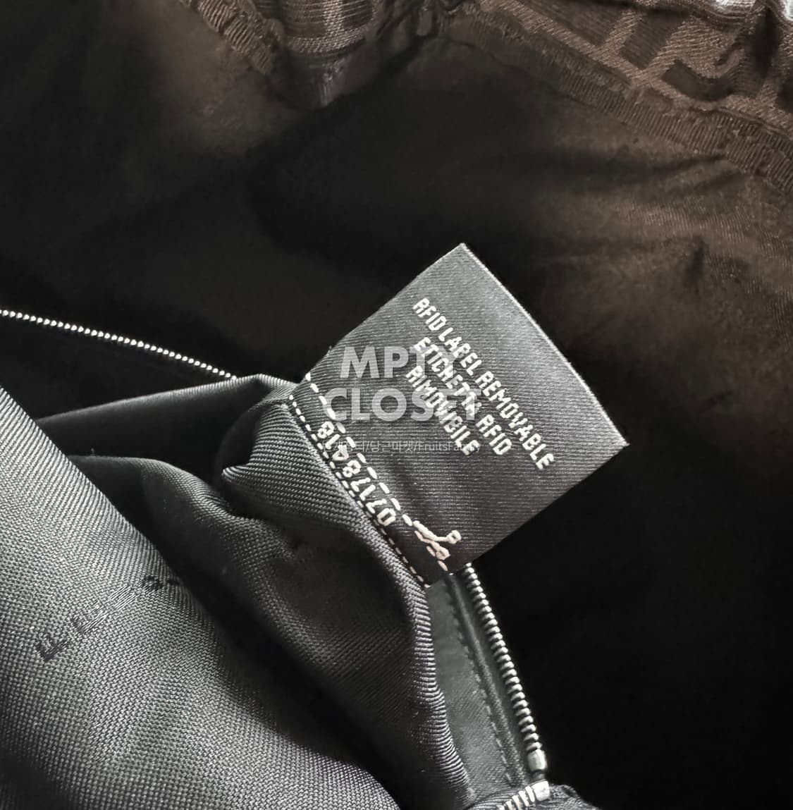 펜디 모노그램 자카드 스트라이크 백팩 라지 7VZ056 상품이미지8