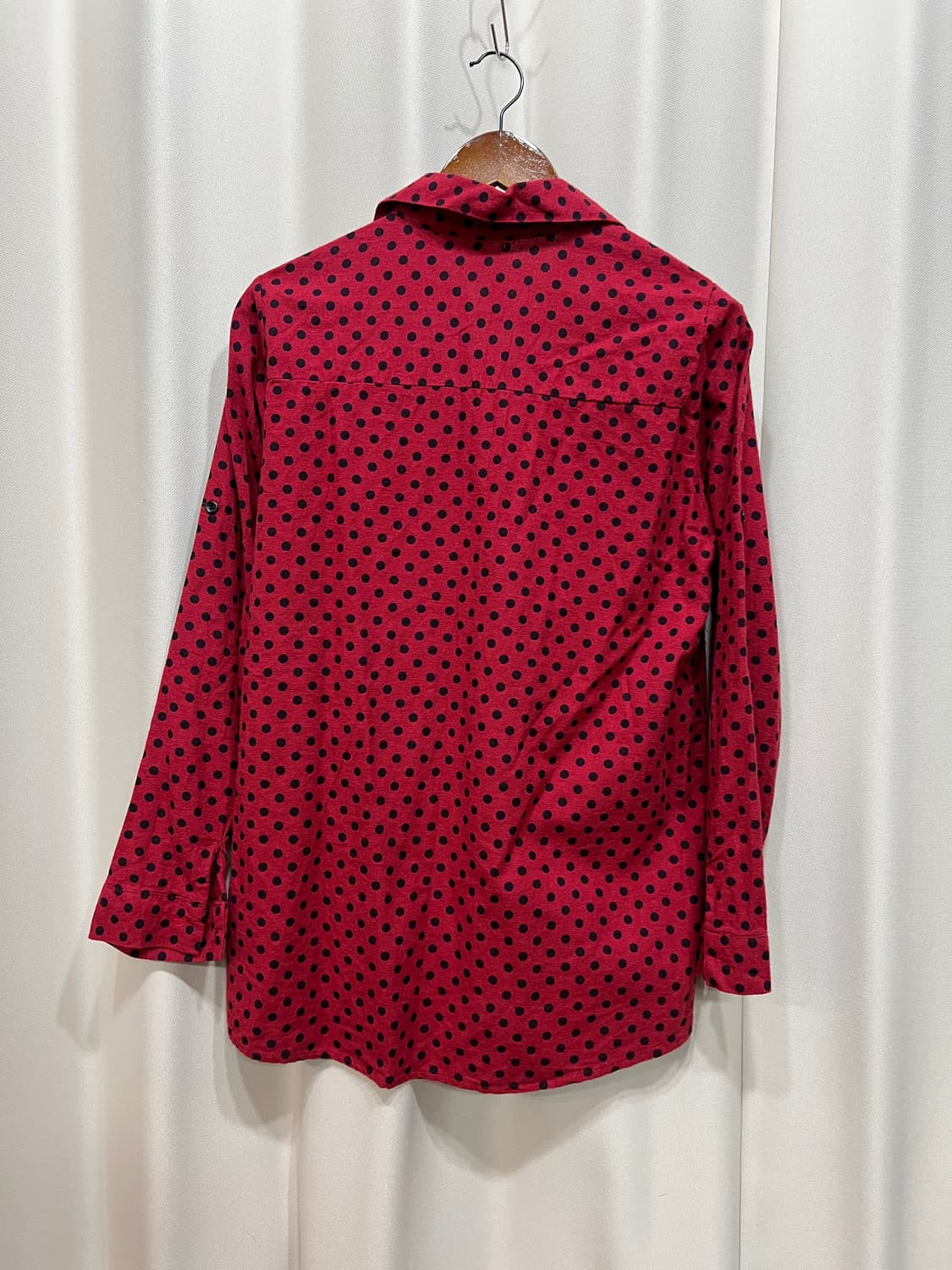 여성 딥레드 도트 셔츠 상품이미지5