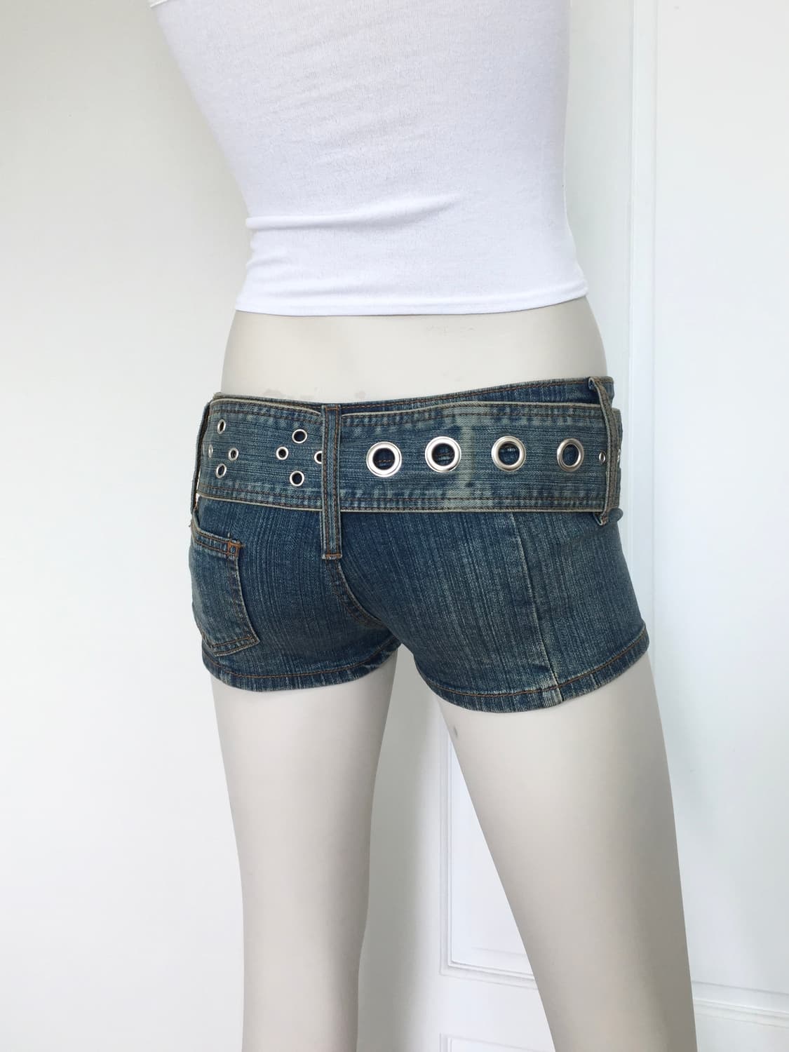 Diva Salon Chunky Belt Denim Shorts 상품이미지4