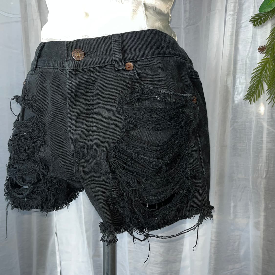 고스펑크 데미지 데님 숏팬츠 상품이미지1
